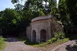 Praha, Smíchov, Popelka, sala terrena 01.JPG