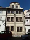 Praha, dům U Tří červených srdcí.jpg