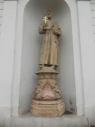 Sv. František z Assisi u kostela sv. Josefa