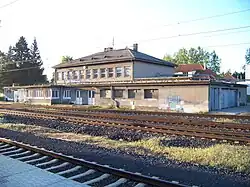 nádražní budova v roce 2011