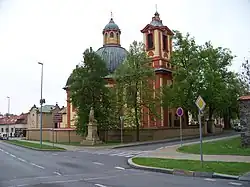 Začátek trasy, kostel v Kunraticích