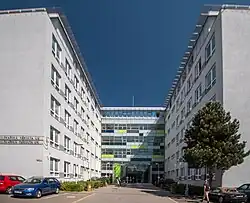 Budova 3. lékařské fakulty, Vinohrady