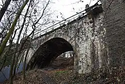 Kamenný oblouk ve svahu, Hlubočepy