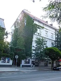 Praha - Holešovice, Komunardů 30; Divadlo La Fabrika