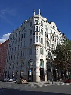 Činžovní dům Pařížská čp. 131