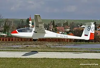 Schempp-Hirth Standard Cirrus