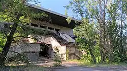 Hlavní tribuna v červnu 2019