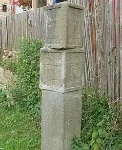 Proboštov-milník u čp.22-celek.jpg