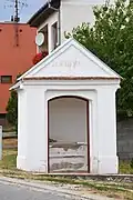 Prosiměřice-kaple-před-domem-čp216-2017.jpg