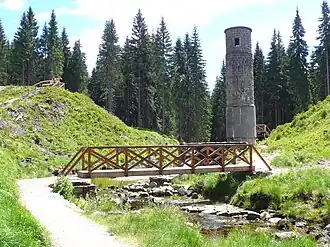 Pozůstatky přehrady (2016)