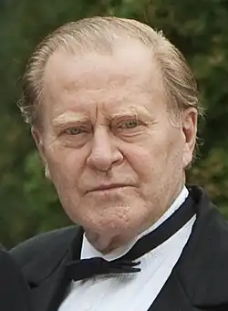 Jan Vlasák jako Alois Valenta v televizním seriálu První republika (2013)