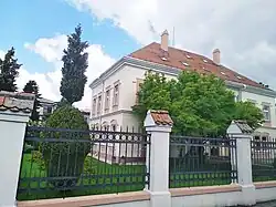 Budova veřejné knihovny v Šabaci.