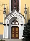 Vchod do evangelického kostela