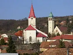 Panorama Pukance s oběma kostely
