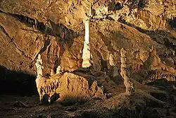 Stalagmitová chodba