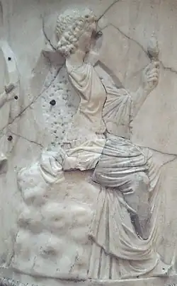 Klóthó na reliéfu z 1. století, Národní archeologické muzeum (Madrid)