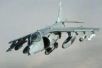 Harrier GR9 RAF nad Afghánistánem v roce 2008.