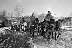 Konvoj dělostřelectva směřující k frontě severozápadně od Viazmy (březen 1943)