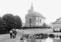 Kostel na račické návsi