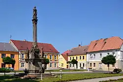 Náměstí s mariánským sloupem