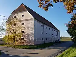 Rajhradice - sýpka (3).jpg