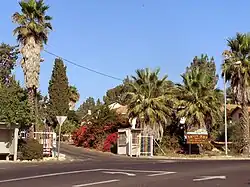 Vjezd do vesnice Ramat Razi'el