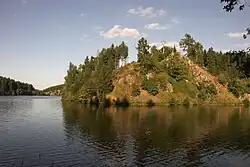 Přehradní jezero