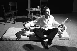 Fotografie z představení Raskolnikova v divadle Ty-já-tr, Praha 2009 (Raskolnikov).