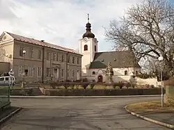 centrum obce s kostelem sv. Václava