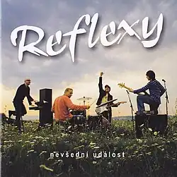 Obal alba Nevšední událost (2008)