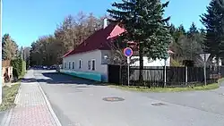 Rekonstruovaná staniční budova v Lánech čp. 10