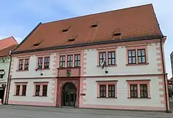 Renesanční_radnice_v_Sokolově.JPG