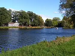 Restaurace na soutoku