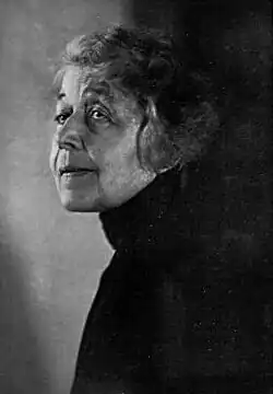 Ricarda Huch (1864–1947), spisovatelka Foto: Wanda von Debschitz-Kunowski (Menschen der Zeit, Königstein (Taunus), 1931, Abb. 83)