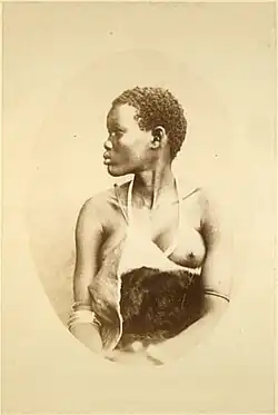 Dívka ze kmene Šilluk