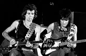 Keith Richards a Ronnie Wood – vedoucí členové skupiny