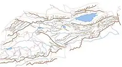 Horské hřbety Kyrgyzstánu, Ak-Šijrak na východě pod písmenem k.