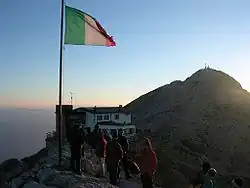 Rifugio Fraccaroli a Cima Carega