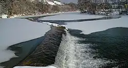 Řeka Dobra v blízkosti vesnice