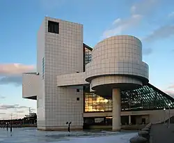 1995 – Rock and Roll Hall of Fame, Cleveland, USA