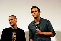 Režisér Rodrigo Cortés a hlavní role Ryan Reynolds