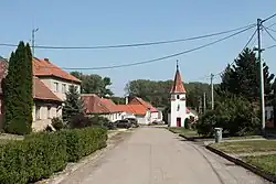 Náves ve Zvonovicích