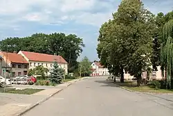 Náves ve Slavíkovicích