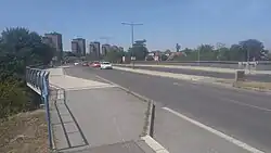 Rozdělovský most s pohledem na věžáky