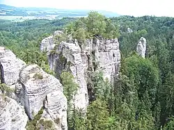 Pískovcové skalní město z vyhlídky U Lvíčka