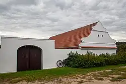 Rozovy (Temelín), usedlost čp. 28 (2021)-1.jpg