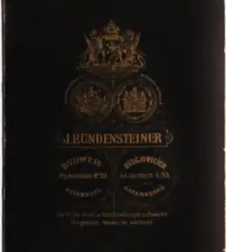 rubová strana jedné z fotografií s logem Johanna Rundensteinera