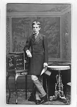 Mladý korunní princ Rudolf v ateliéru, 1874