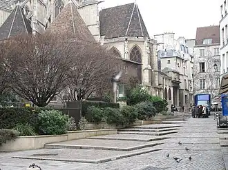 Schody v jižní části ulice