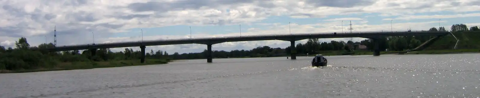 Jediný most přes Atmatu u městečka Rusnė